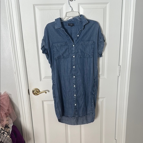 Velvet heart, super soft Chambray Shirt Dress size medium with pockets - Picture 1 of 3